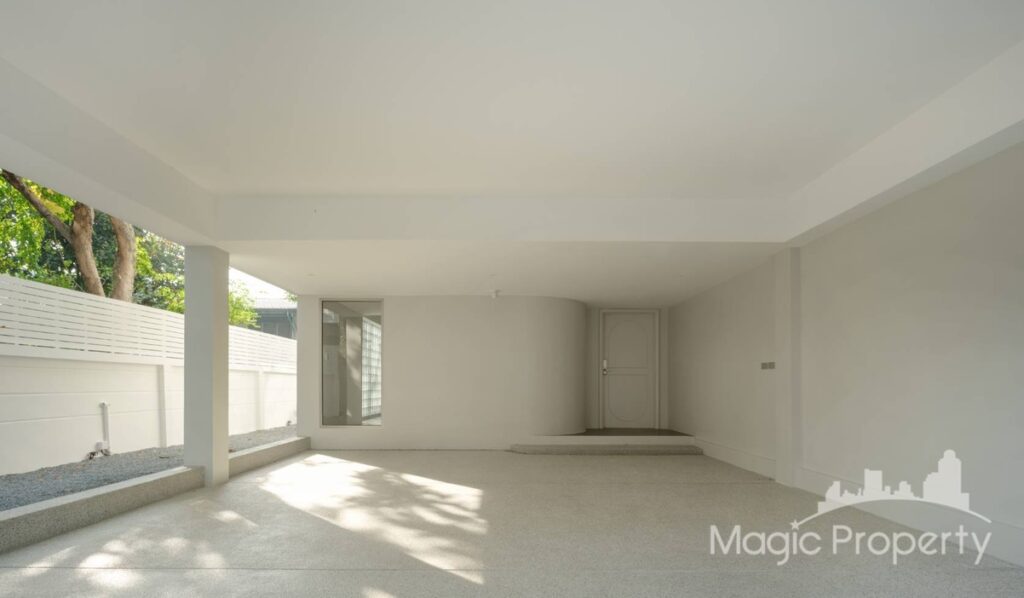 For Sale 2 Bed Commercial/Office in Chan Kasem, Bangkok | ฿29,000,000 | MGP1762 – Photo 4 For Sale 2 Bed Commercial/Office in Chan Kasem, Bangkok | ฿29,000,000 | MGP1762 – Photo 4