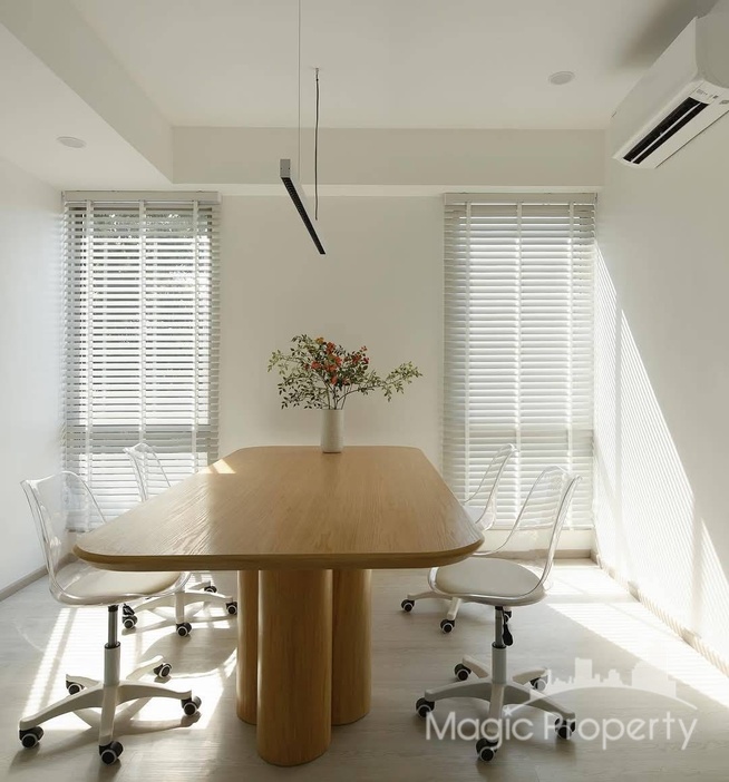 For Sale 2 Bed Commercial/Office in Chan Kasem, Bangkok | ฿29,000,000 | MGP1762 – Photo 23 For Sale 2 Bed Commercial/Office in Chan Kasem, Bangkok | ฿29,000,000 | MGP1762 – Photo 23