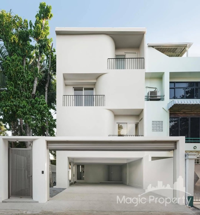 Home Office in Soi Ratchada 42