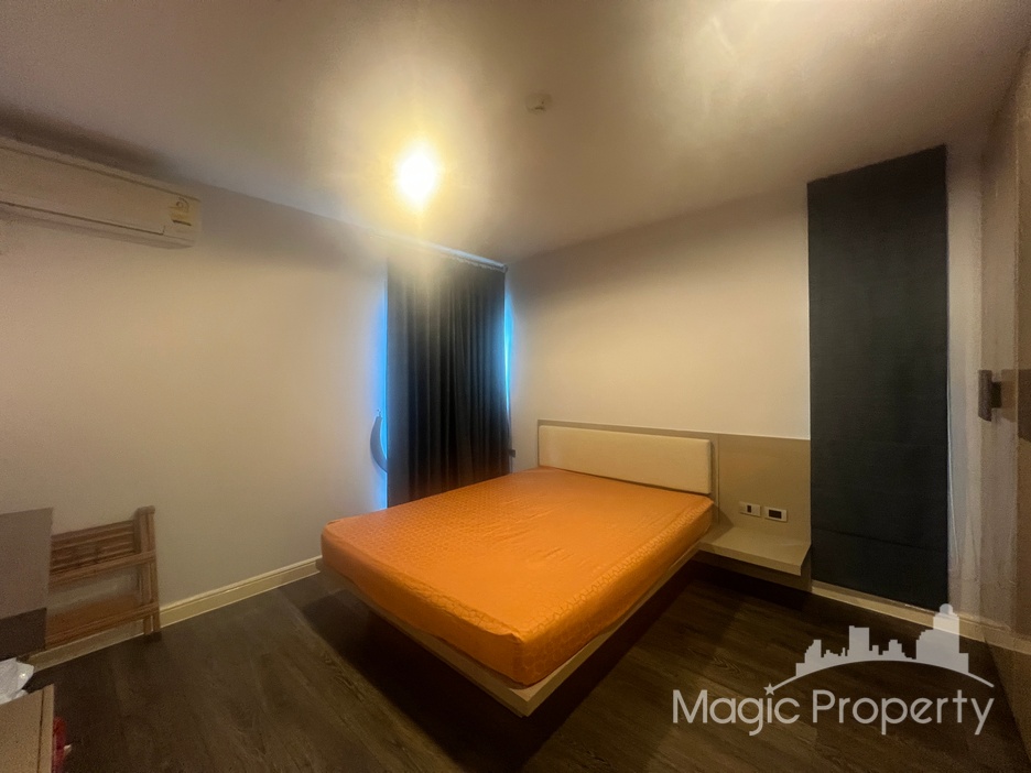 The Crest Sukhumvit 49