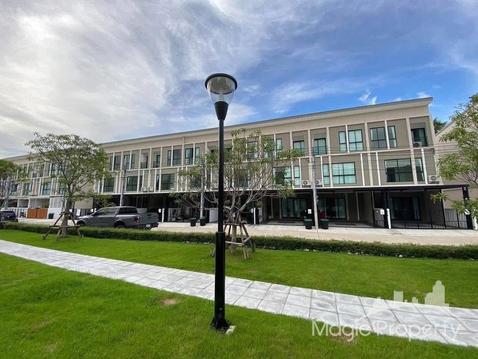 Patio Srinakarin Rama 9