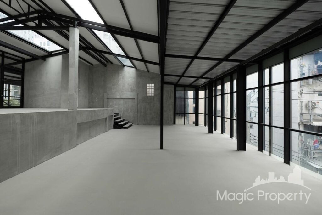 For Rent Commercial/Office in Khlong Tan Nuea, Bangkok | ฿200,000/month | MGP1824 – Photo 2