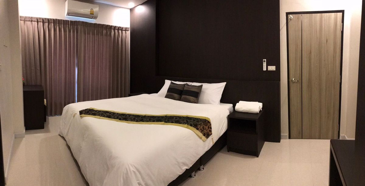 The Ville Jomtien Pool Villa