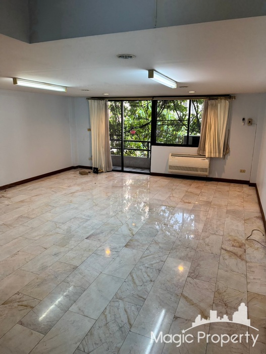 Townhome in Soi Thonglor 7 For Rent