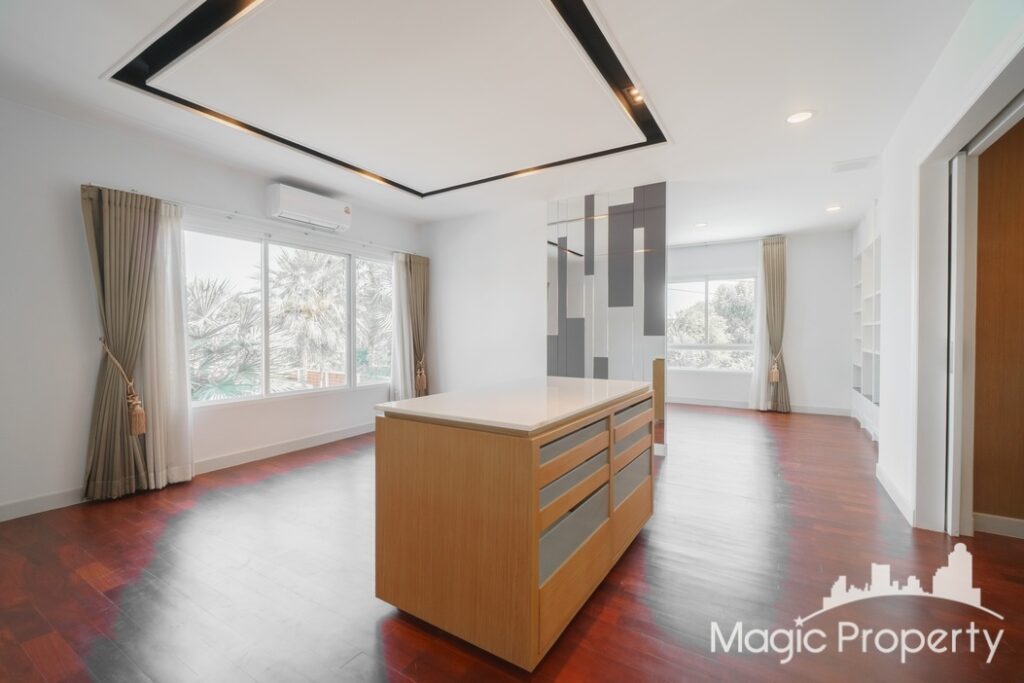 For Rent 5 Bed Single House in Grand Bangkok Boulevard Rama 9 - Srinakarin, Thap Chang, Bangkok | ฿200,00... – Photo 9
