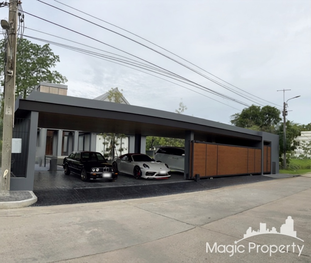 Single House For Sale in Windmill Village Bangna Golf Course