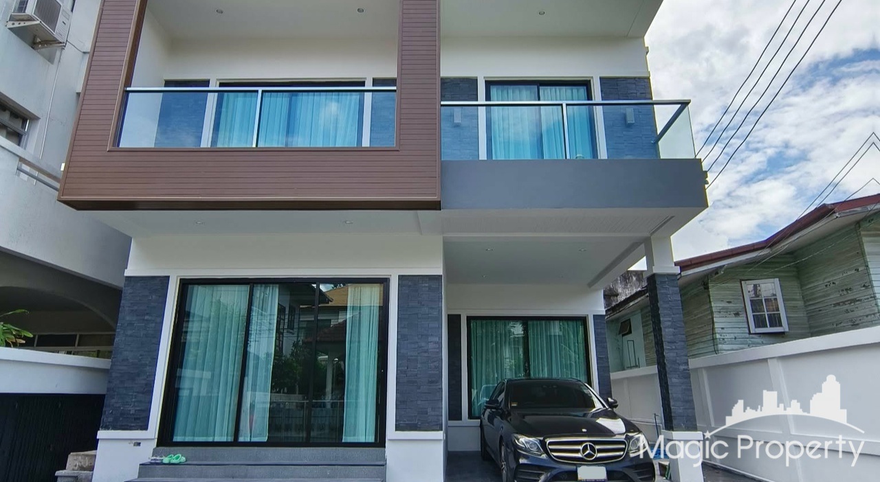 Single House in Soi Sukhumvit 65 for Rent