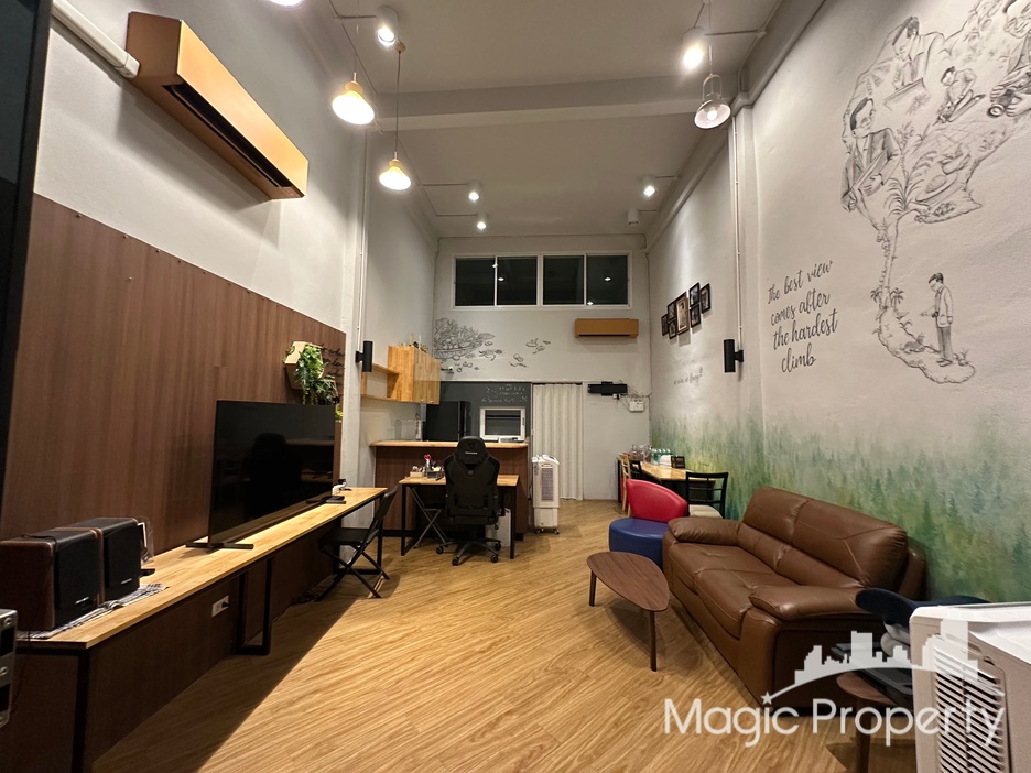Commercial Building near One Bangkok For Sale