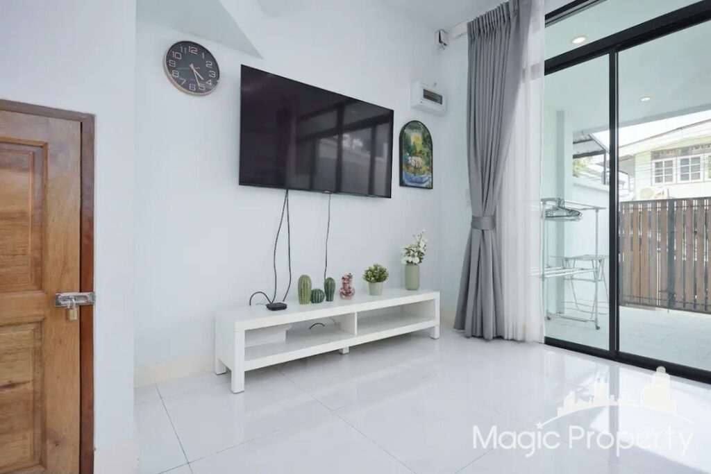 For Sale 4 Bed Townhome in Samsen Nok, Bangkok | ฿19,200,000 | MGP2212 – Photo 5