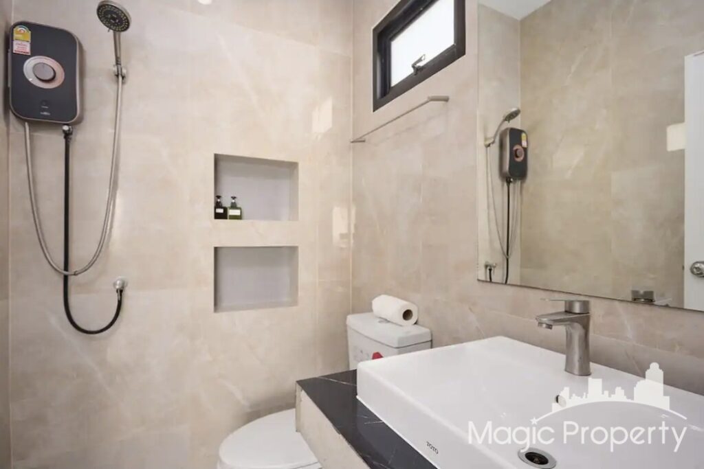For Sale 4 Bed Townhome in Samsen Nok, Bangkok | ฿19,200,000 | MGP2212 – Photo 34