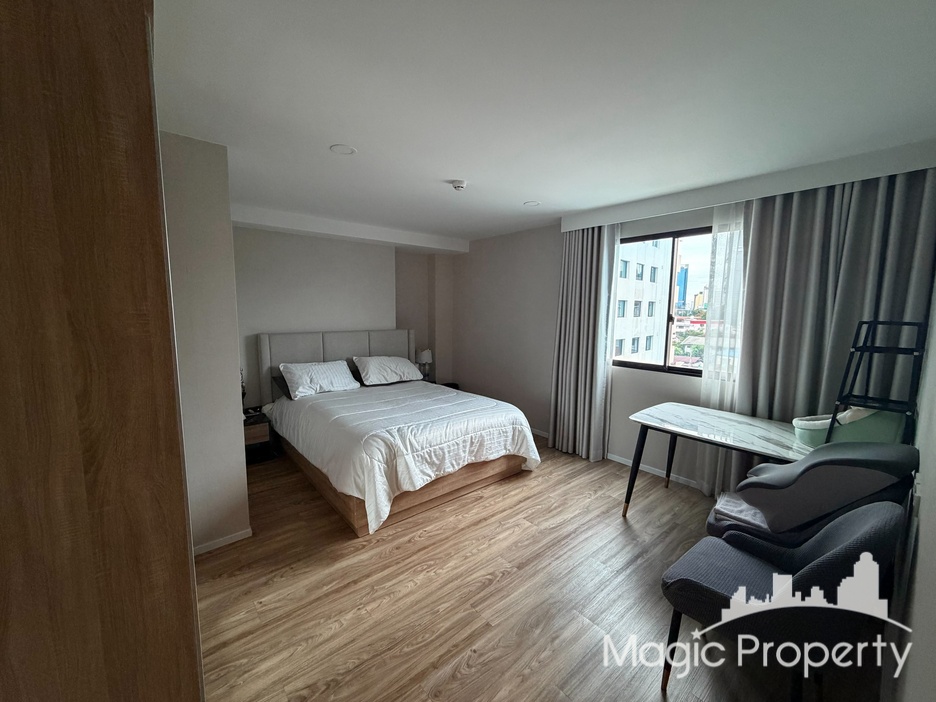 Blossom Condo @ Sathorn - Charoenrat