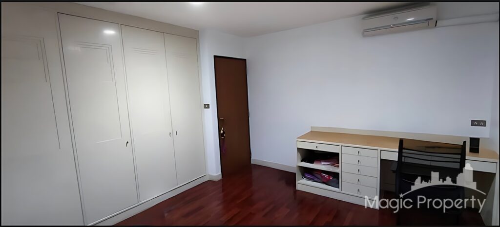 For Rent 3 Bed Condo in Kiarti Thanee City Mansion, Khlong Toei Nuea, Bangkok | ฿50,000/month | MGP1914R – Photo 23