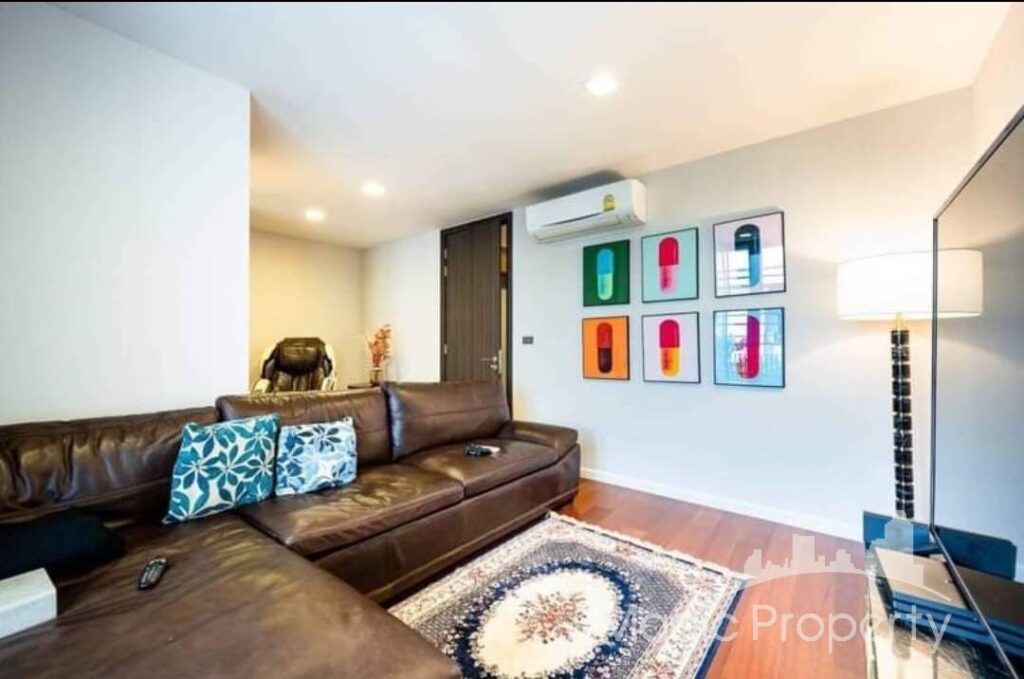 For Sale 4 Bed Townhome in Quarter 31, Khlong Toei Nuea, Bangkok | ฿79,000,000 | MGP721S – Photo 6