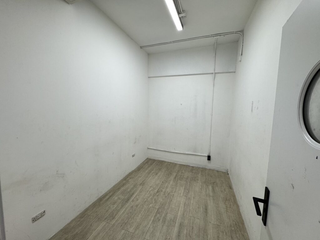 Commercial/Office for Rent at Park Avenue Ekkamai | ฿110,000/month | 450 sqm | MGP142 – Photo 2