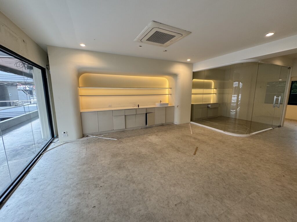 Commercial/Office for Rent at Park Avenue Ekkamai | ฿225,000/month | 366 sqm | MGP596 – Photo 3