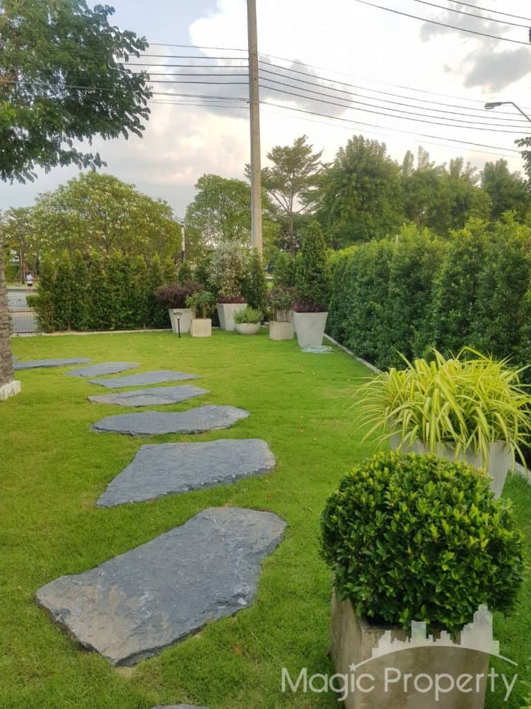 House For Sale in Manthana Srinakarin Bangna, Tambon Bang Kaeo, Amphoe Bang Phli, Samut Prakan