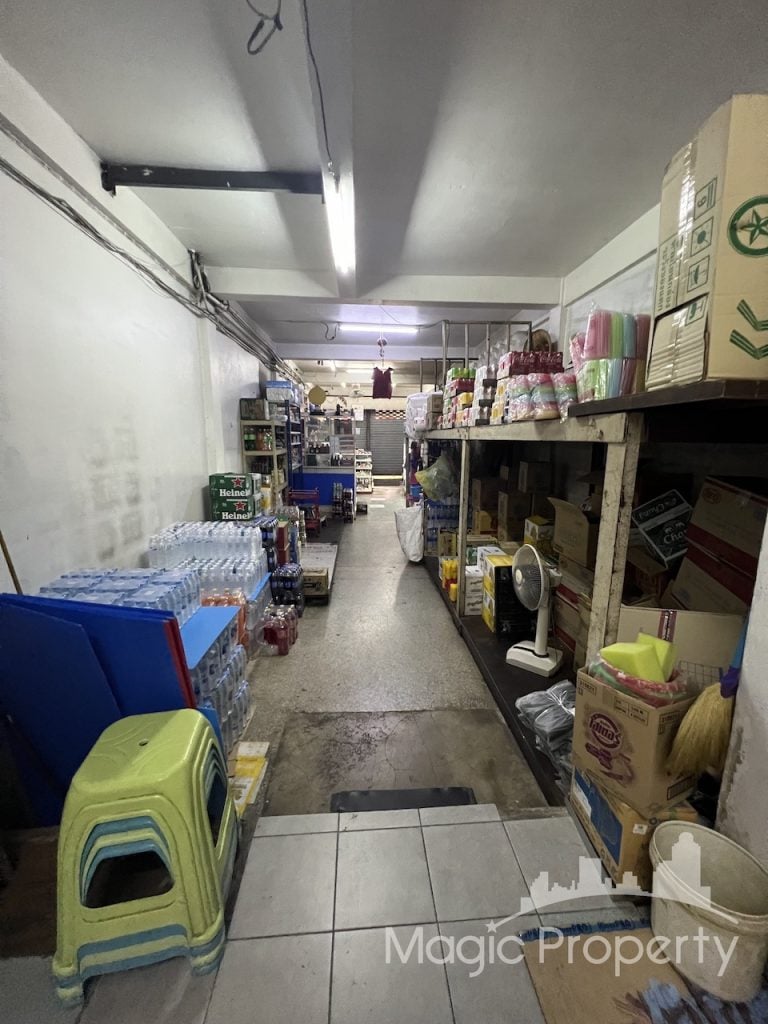 4.5 Floors Commercial Building For Rent in Soi Cowboy, Sukhumvit 23, Khlong Toei Nuea, Watthana, Bangkok 10110